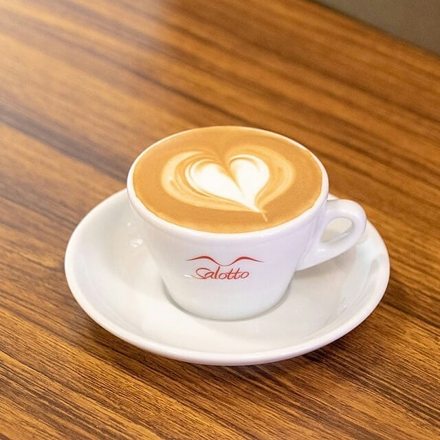 勝浦流イタリアンカフェ Salotto