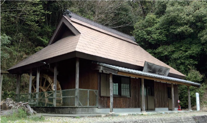  道の駅「どなり」（餐の館）