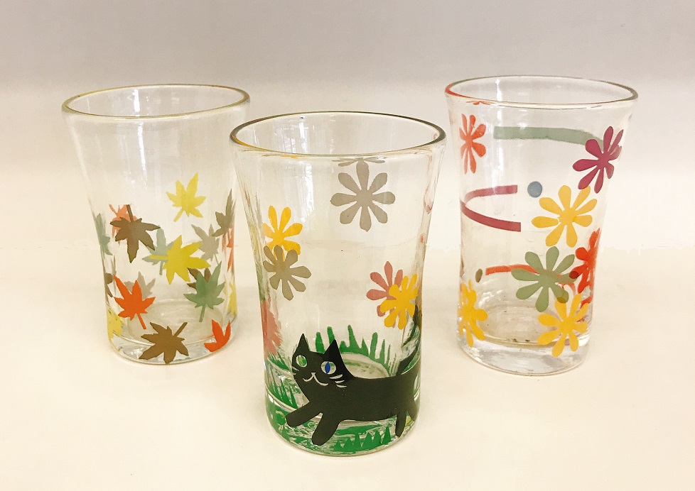 転写紙を使った絵付け体験（徳島ガラススタジオ）