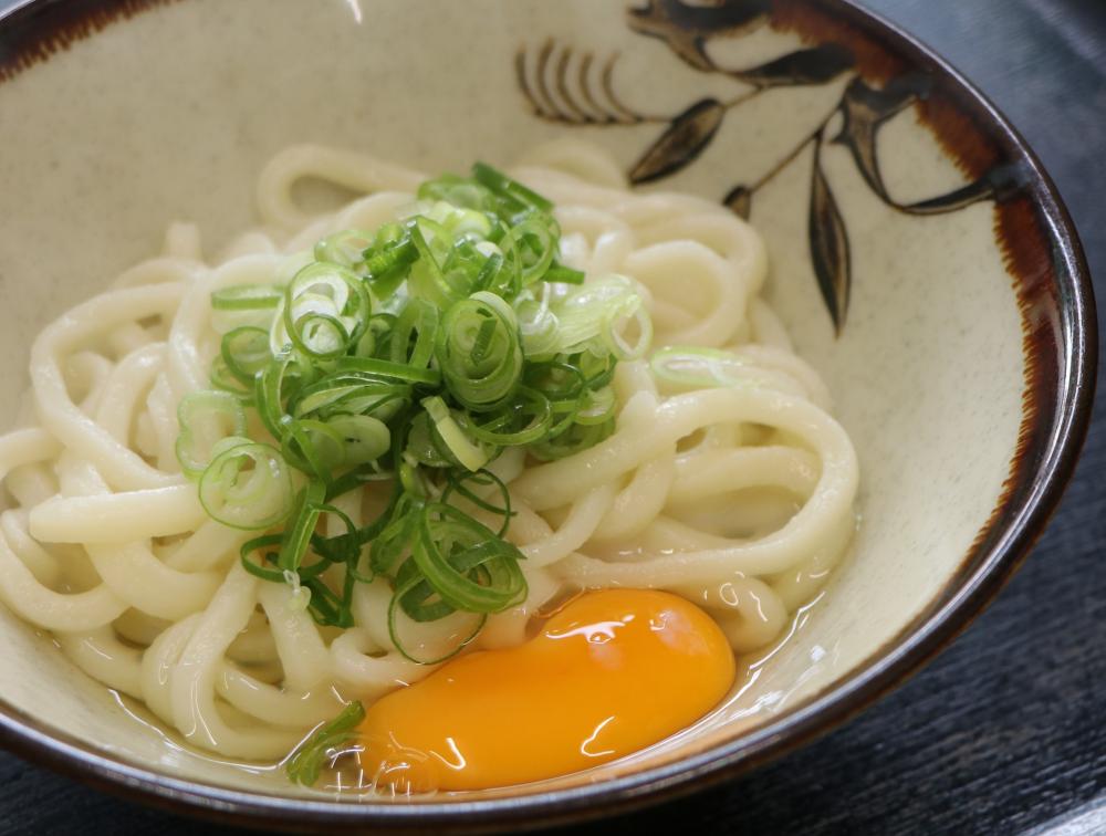 鳴門の朝はこれではじまる。
「たむらうどん」の至福の一杯

