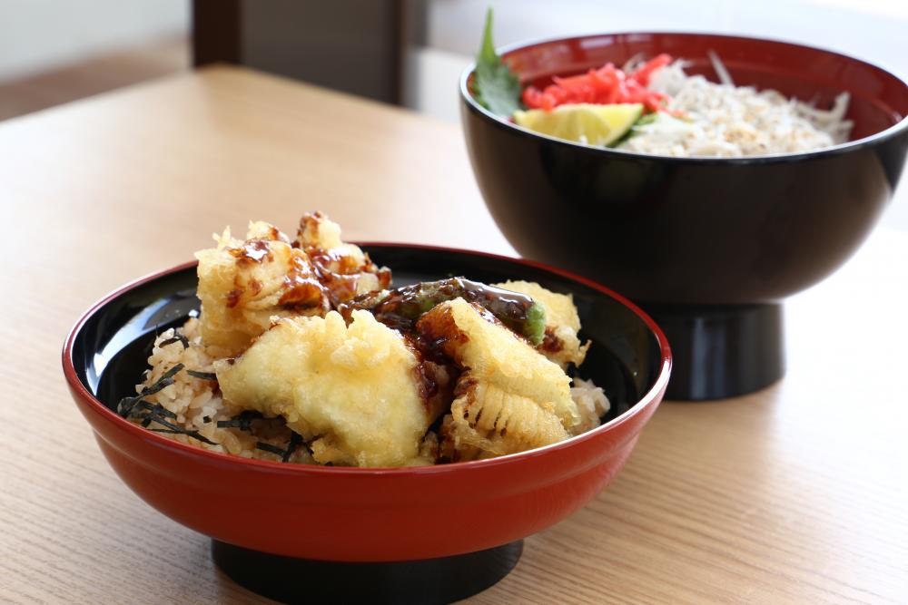 小松島の恵み！ ハモとシラス
