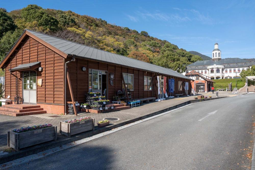 道の駅「第九の里」物産館
