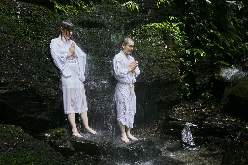瞑想の先に訪れる静寂
建治寺の滝行