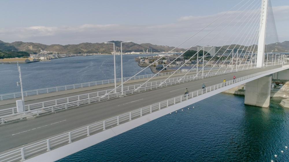 空中散歩の気分が味わえる小鳴門大橋
