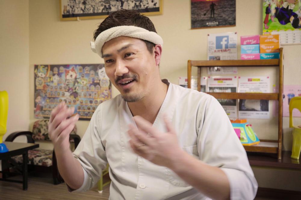 「もっとうどんを極めたいですね」と語る山本さん