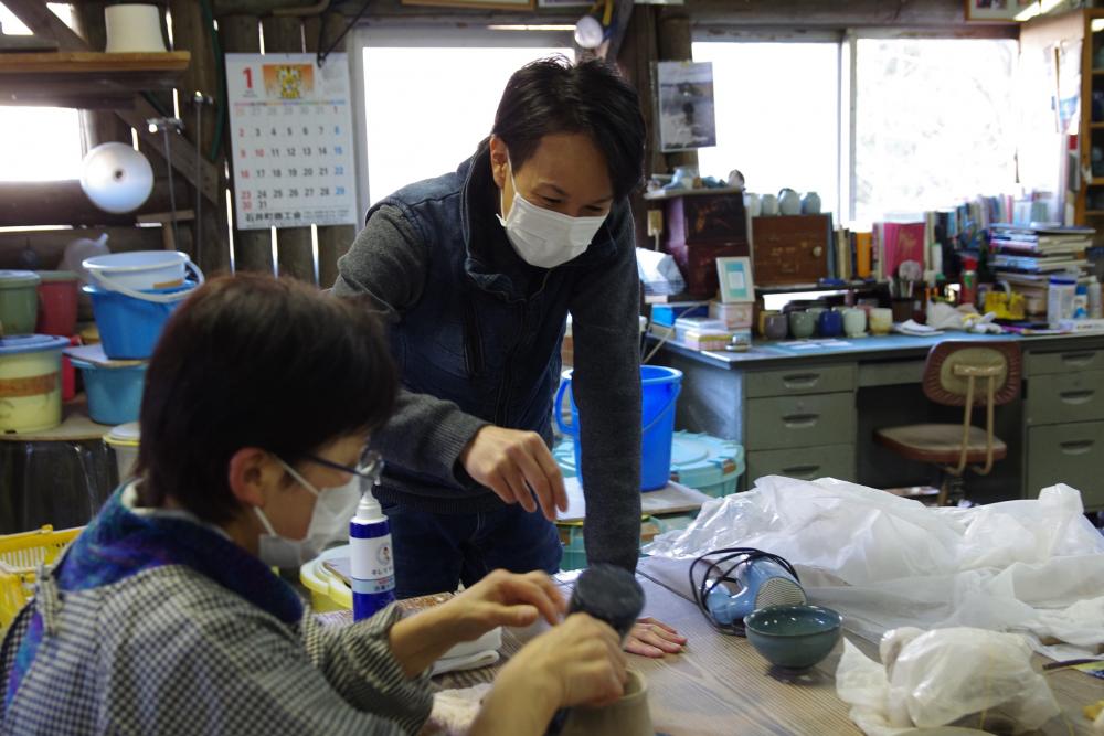 ▲定期的に通う生徒さんに聞くと「佐藤先生は本当に優しい。作りたいように作らせてくれるし、分からないことは丁寧に教えてくれます」と話してくれました。