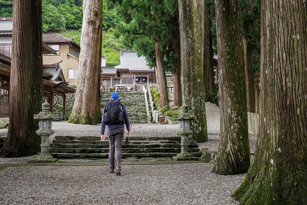 Shosanji trail, the hardest part of Shikoku 88 pilgrimage Shosanji, the 12th temple of the Shikoku 88 pilgrimage