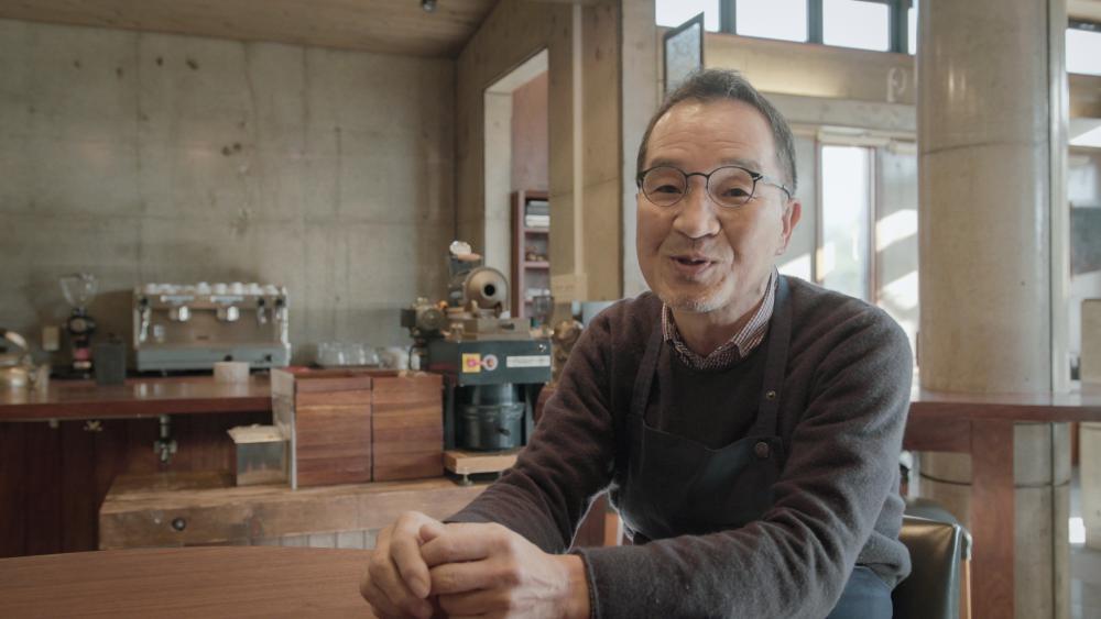 コーヒーに取り憑かれて40年、オーナーの小原博さん