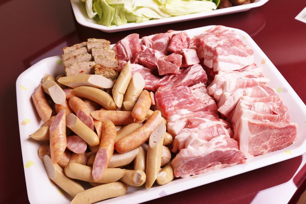  阿波美豚バーベキュー食べ放題（120分／4名～）2,500円（2019年10月から3,000円）　※要予約　