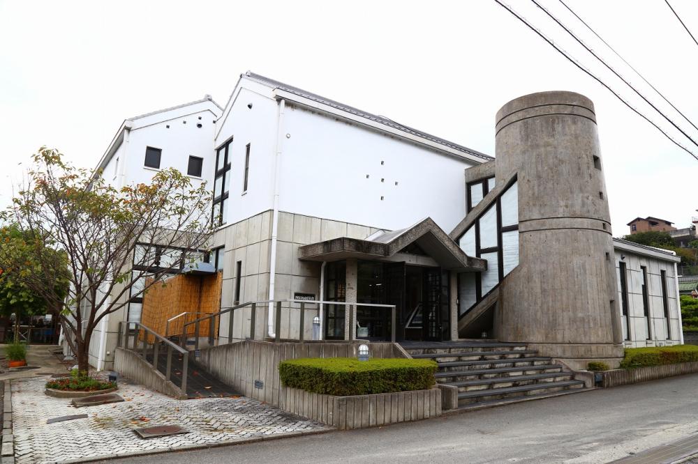 アワガミファクトリーが運営する『阿波和紙伝統産業会館』。