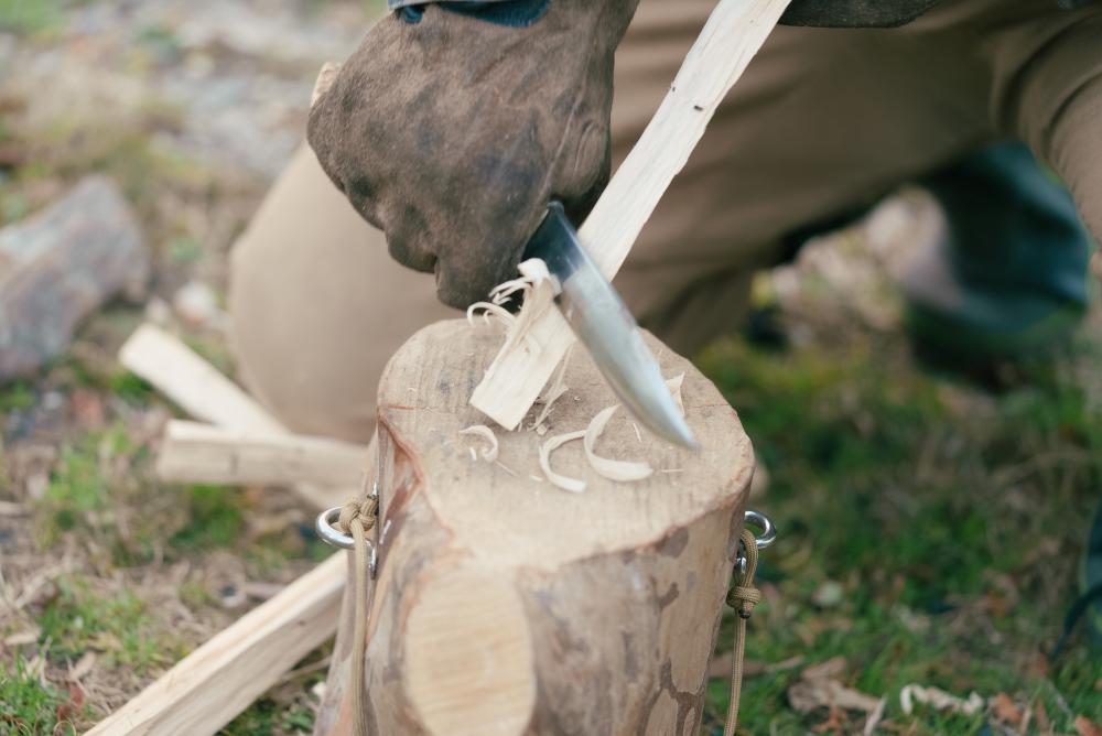 Kamiyama-grown firewood is popular for its long-lasting fire.
