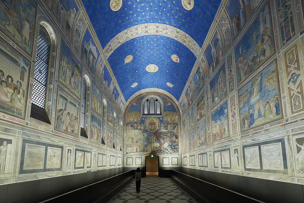 【14:30】 大塚国際美術館でアートに浸る
イタリアにある『スクロヴェーニ礼拝堂』。精緻で美しい空間に足を踏み入れると、まるで現地に訪れたかのような体験ができる(写真提供:大塚国際美術館)