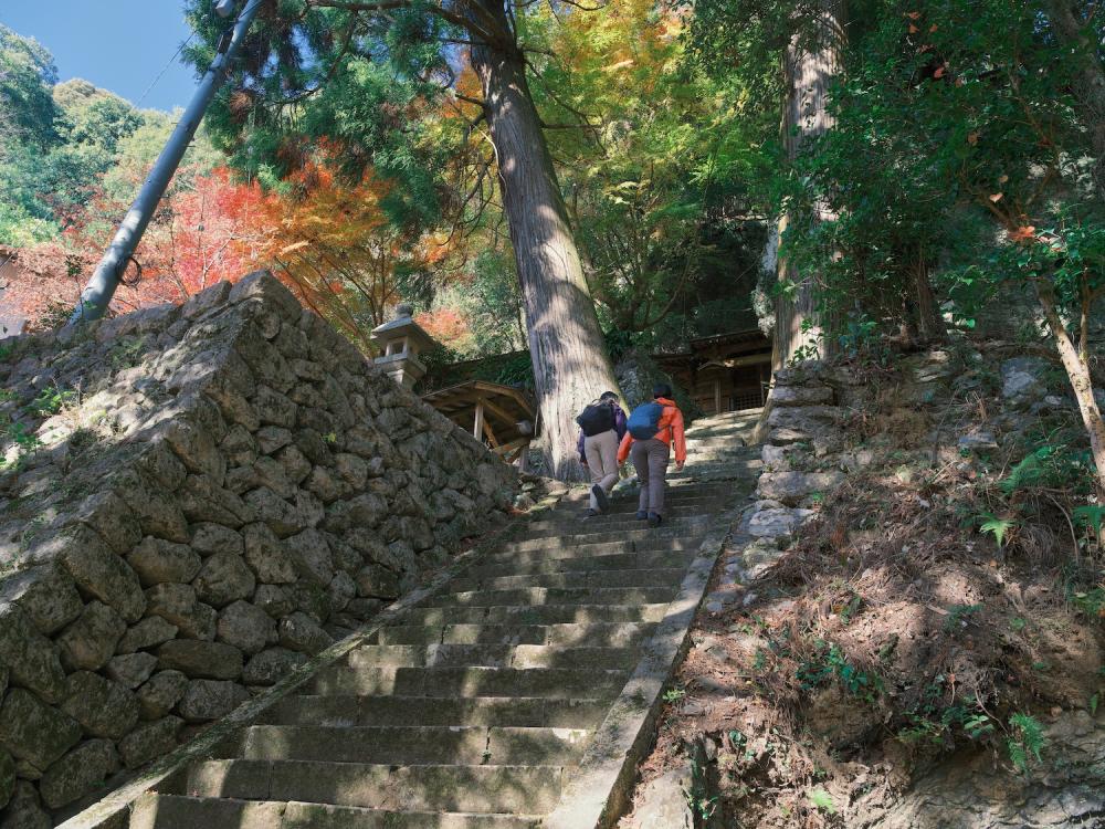 Depart from Hoshi no Iwaya, where a mystical view unfolds 