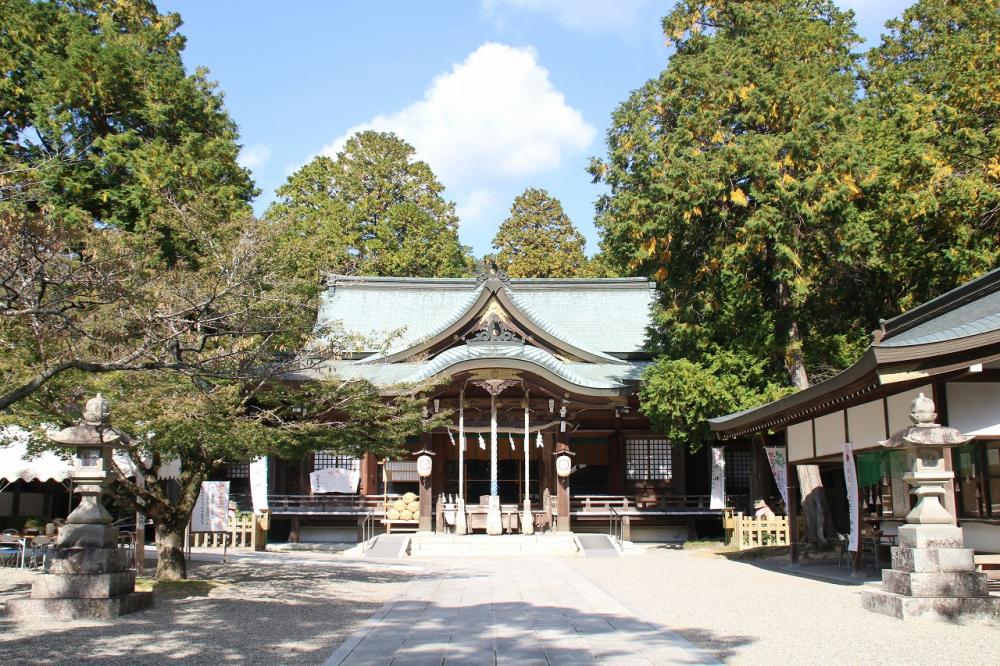 大麻比古神社の境内に残る
ドイツ兵が築いた美しい橋