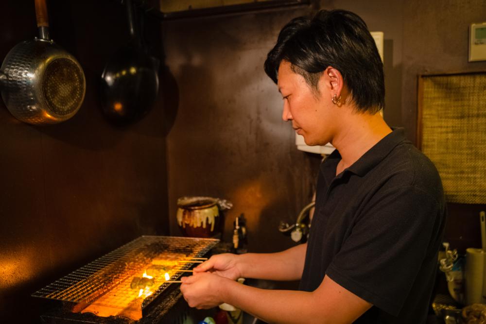 1本1本丁寧に焼き上げるので、混雑時には少し時間がかかることもある