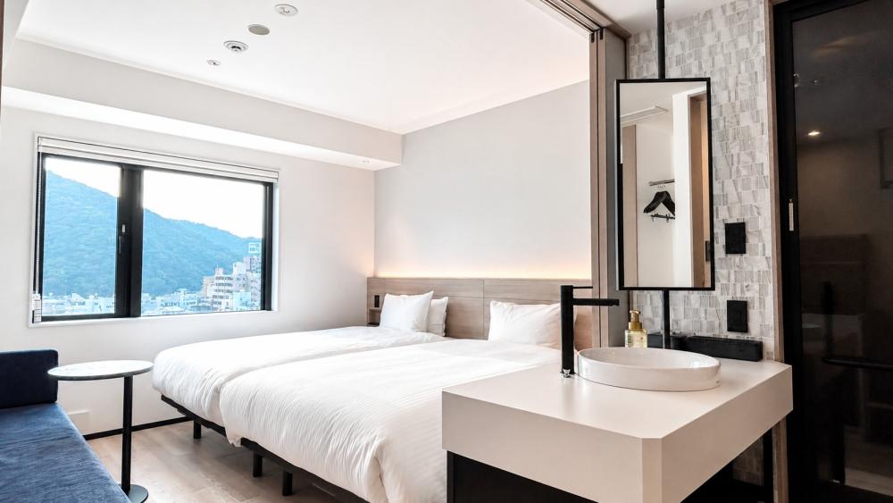 COZY COMFORTS HOTEL